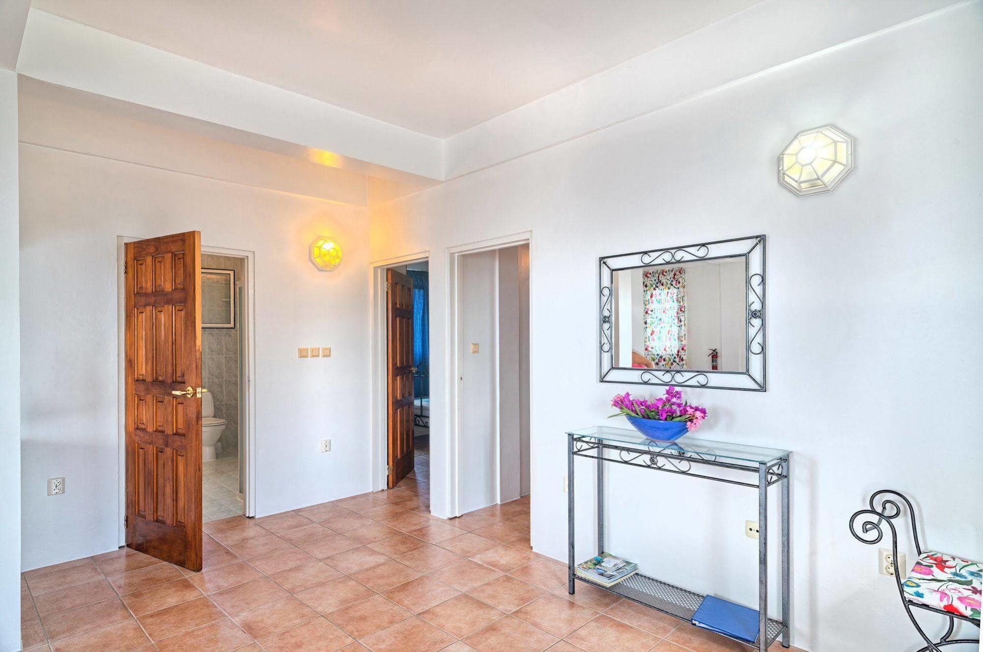 Caribbean Sea View Holiday Apartments Mero Екстер'єр фото
