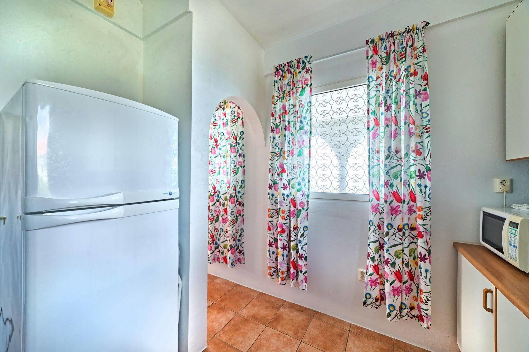 Caribbean Sea View Holiday Apartments Mero Екстер'єр фото